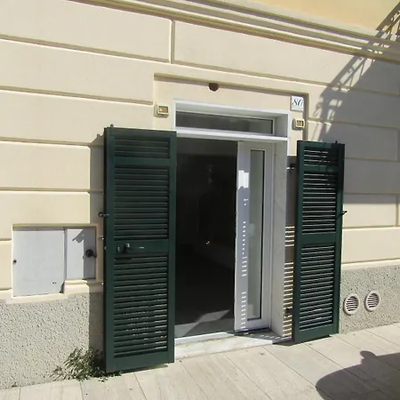 Casa Nausicaa A Pochi Passi Dal Mare Con Posto Auto Riservato דירה *